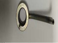 Kích thước nhỏ Trọng lượng nhẹ Xe tải Benz Bộ phận động cơ Piston Oil Faucet OEM 4571801443